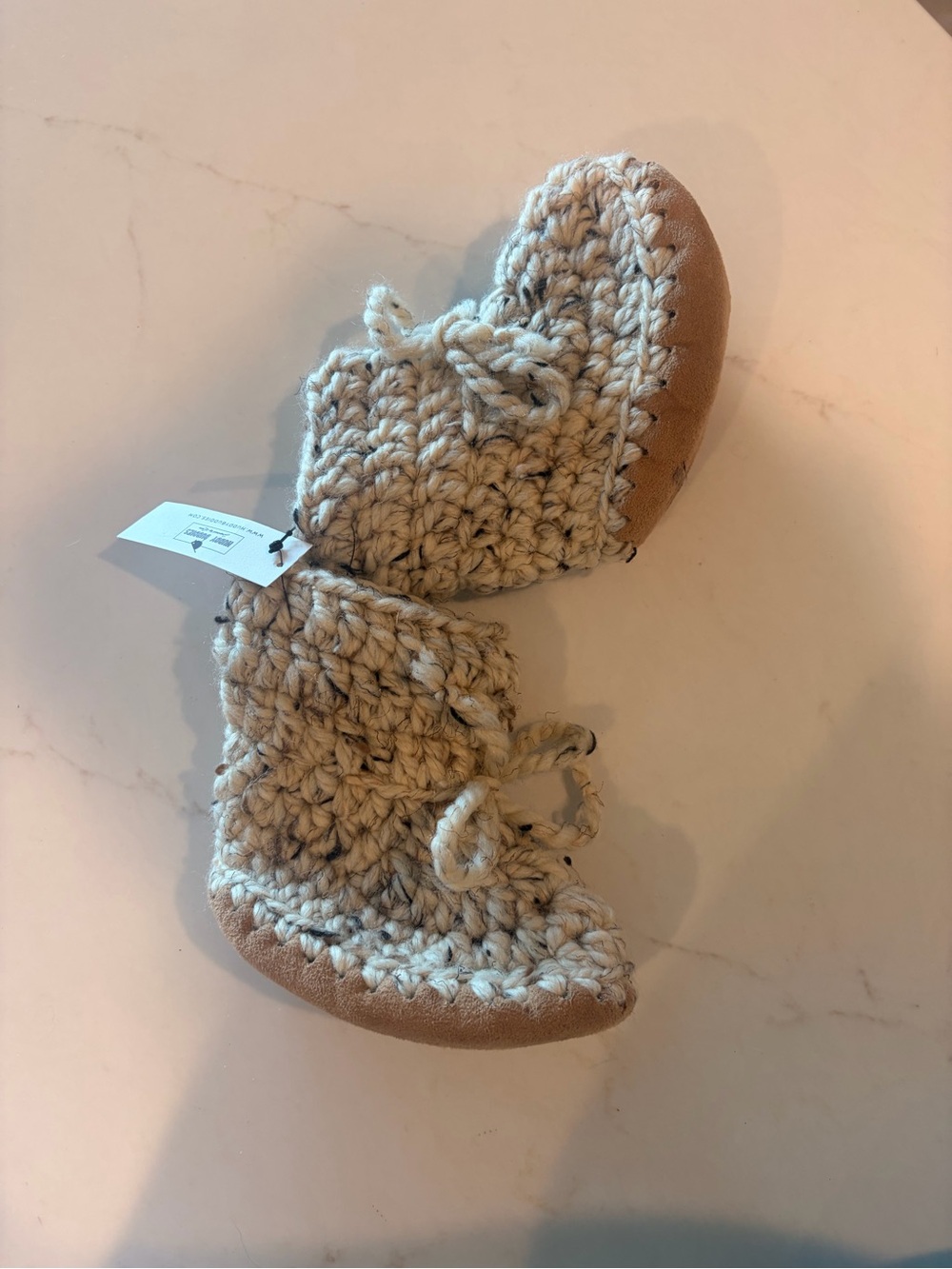 Huddy Buddies Toddler/baby Cream Crochet Moccasin booties size 5/6